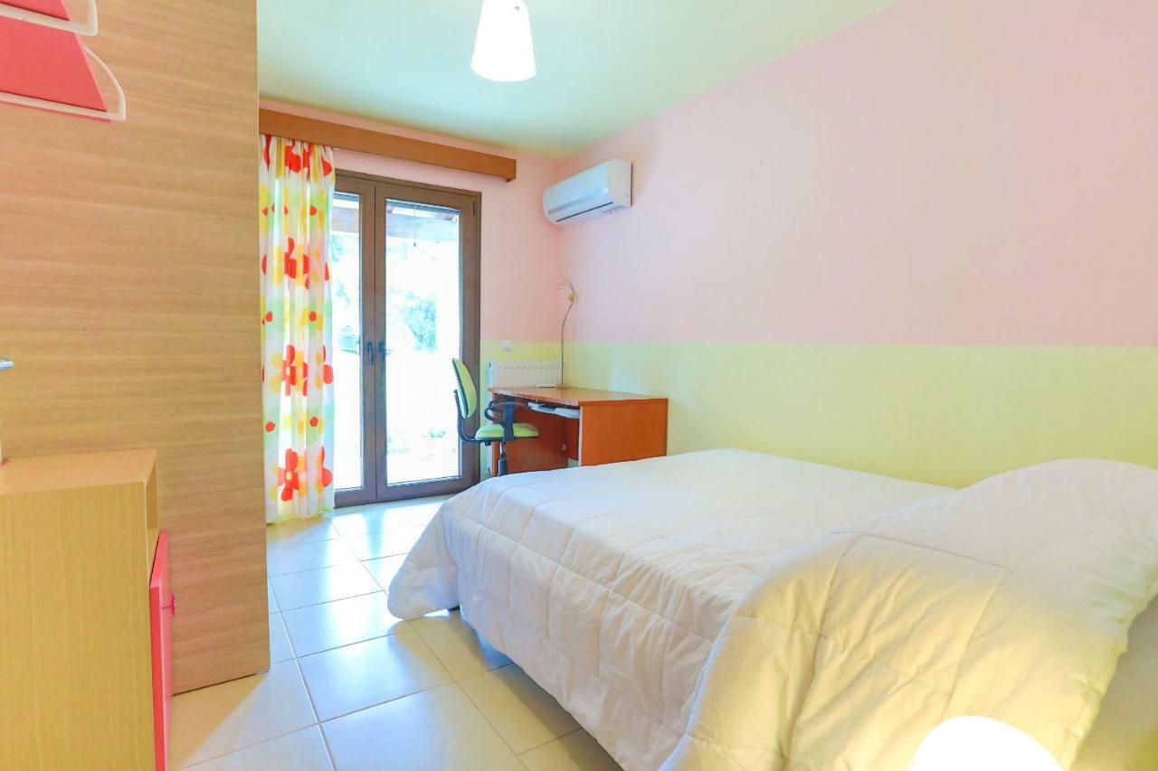 Villa Dersea Acharavi  Dış mekan fotoğraf